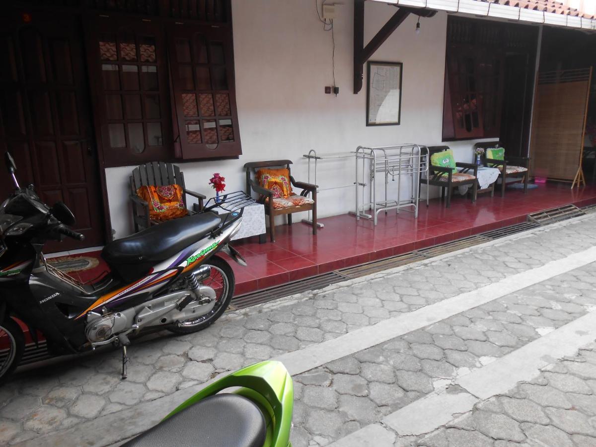Fortuna Guest House 요그야카르타 외부 사진